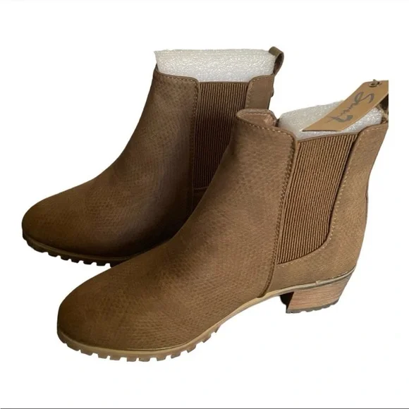 Seven7 Women’s Size 8 Brown Harper Ankle Boots - Picture 2 of 10